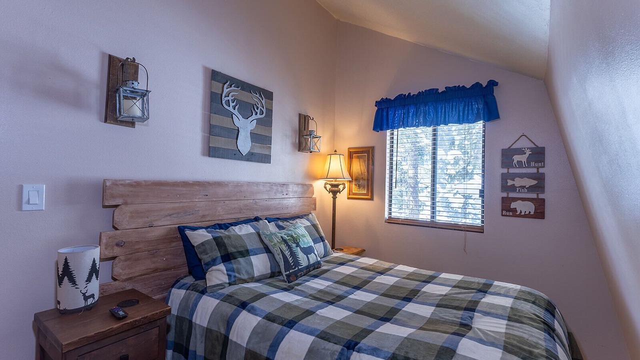 Photo of Bedroom in Meadow View Heights