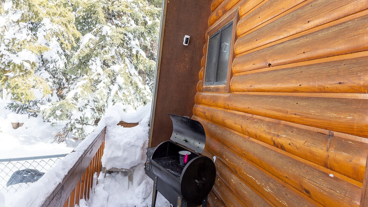 Photo of Outdoor in Meadow View Heights