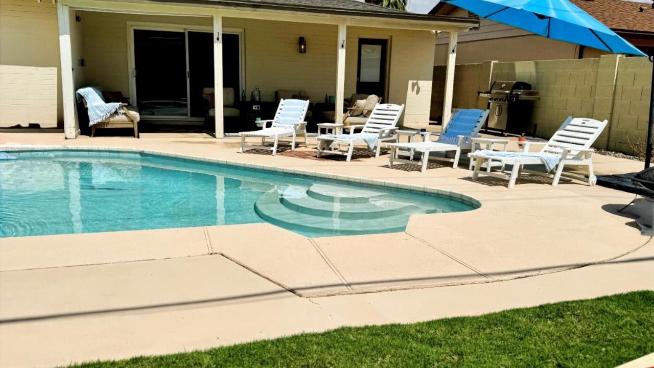 Photo of Outdoor in Cox Heights