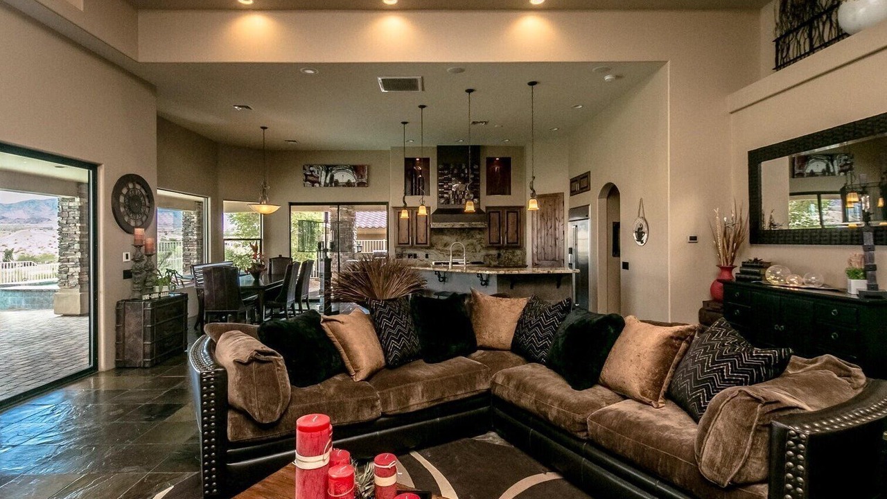 Photo of Livingroom in Desert Hills