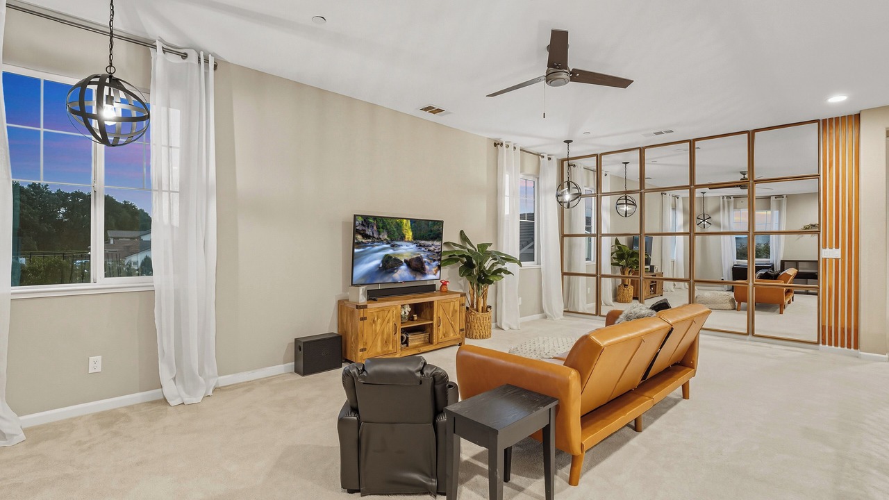 Photo of Livingroom in Sacramento