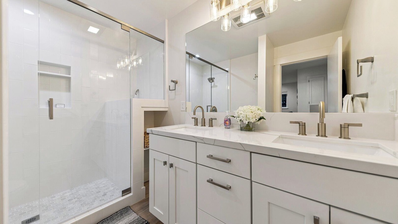 Photo of Bathroom in Tahoe Keys