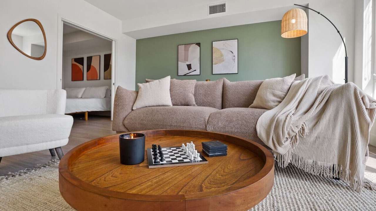 Photo of Livingroom in Costa Mesa