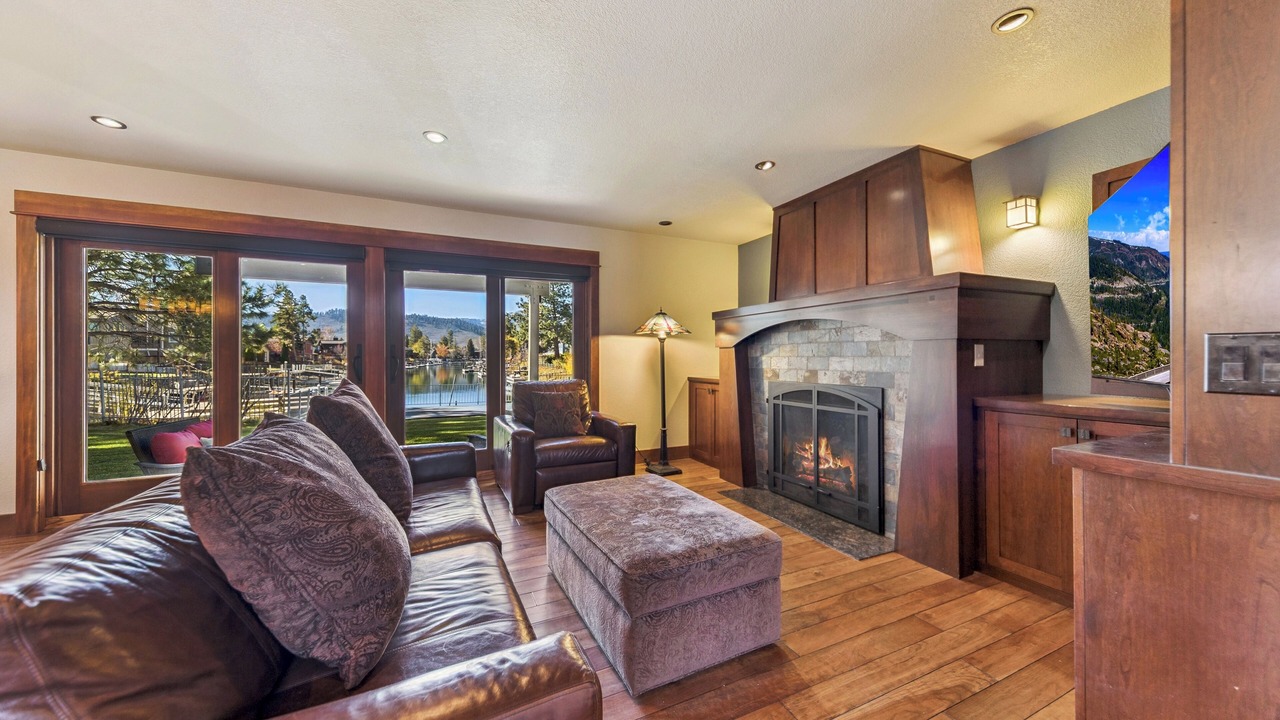 Photo of Livingroom in Tahoe Keys