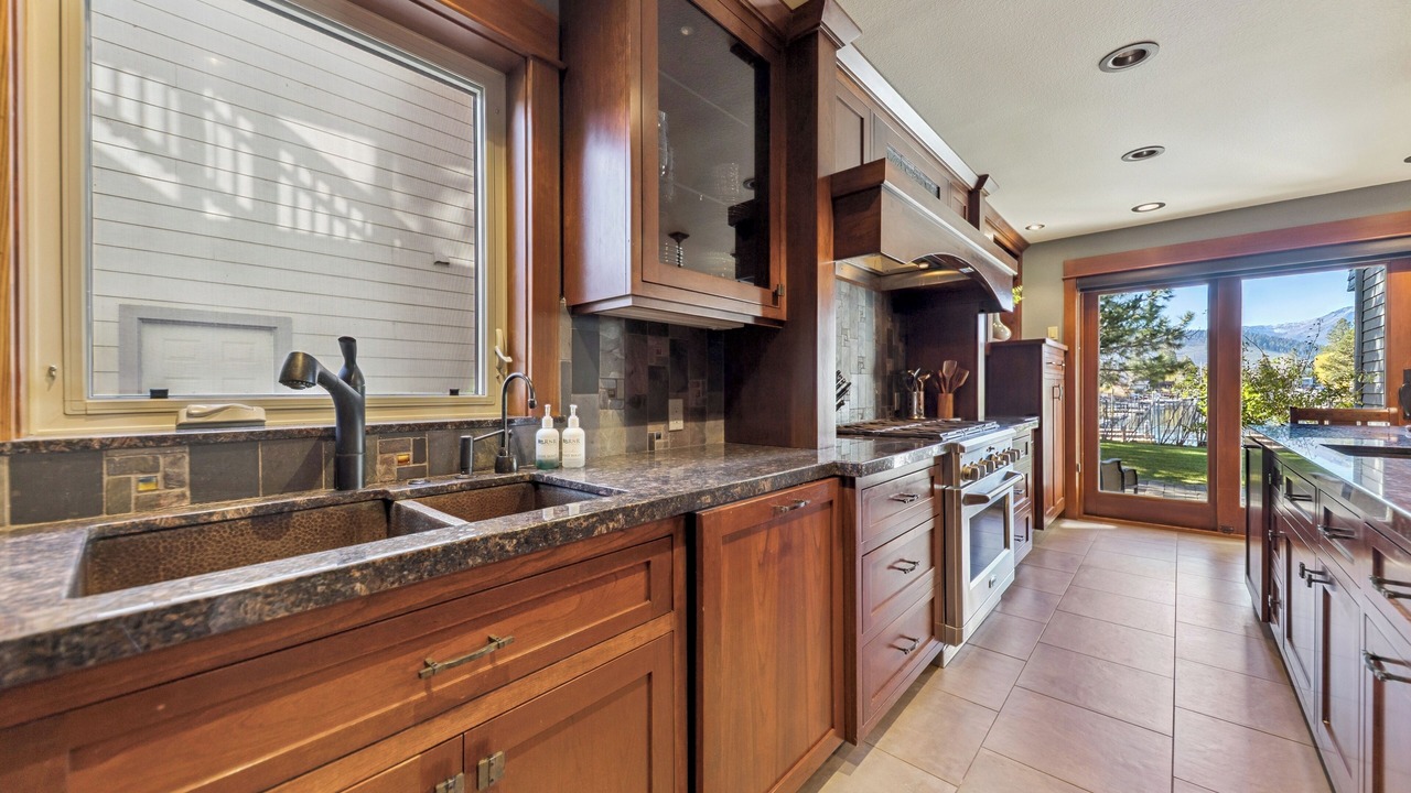Photo of Kitchen in Tahoe Keys