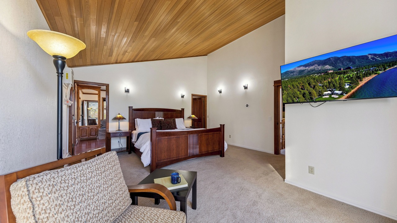 Photo of Bedroom in Tahoe Keys