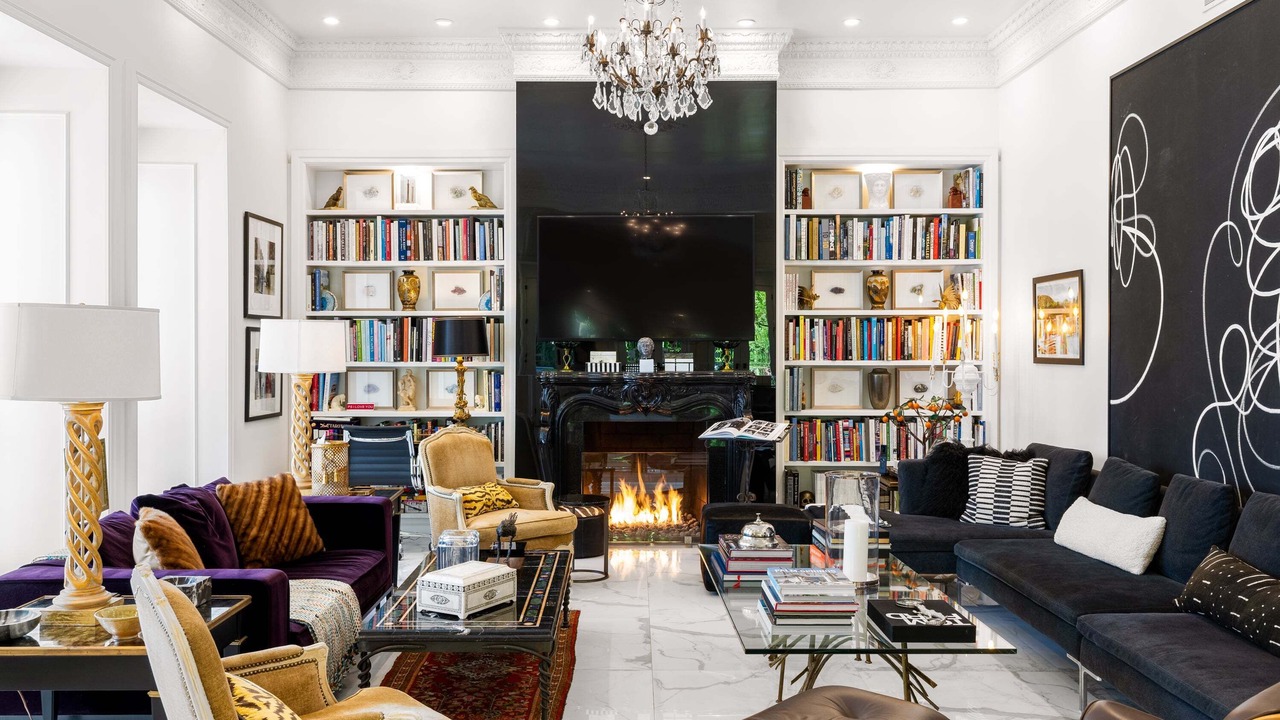 Photo of Livingroom in Deep Well Ranch