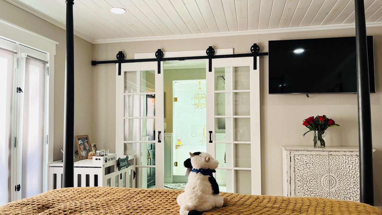 Photo of Bedroom in Huntington Beach