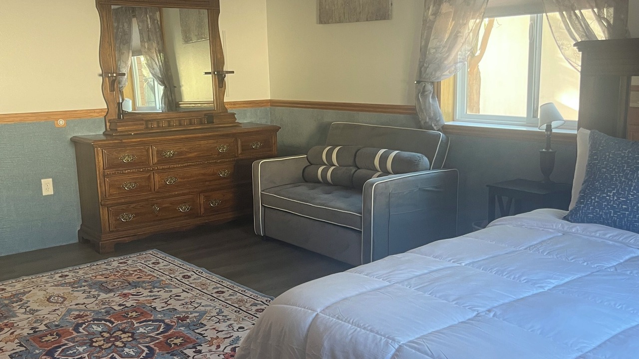 Photo of Bedroom in Hildale