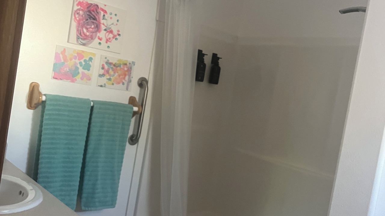 Photo of Bathroom in Hildale