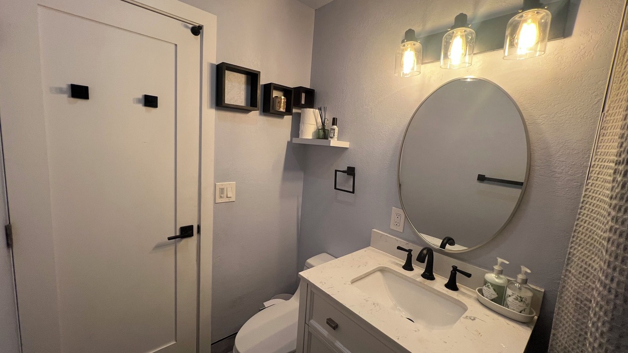Photo of Bathroom in Castle Park