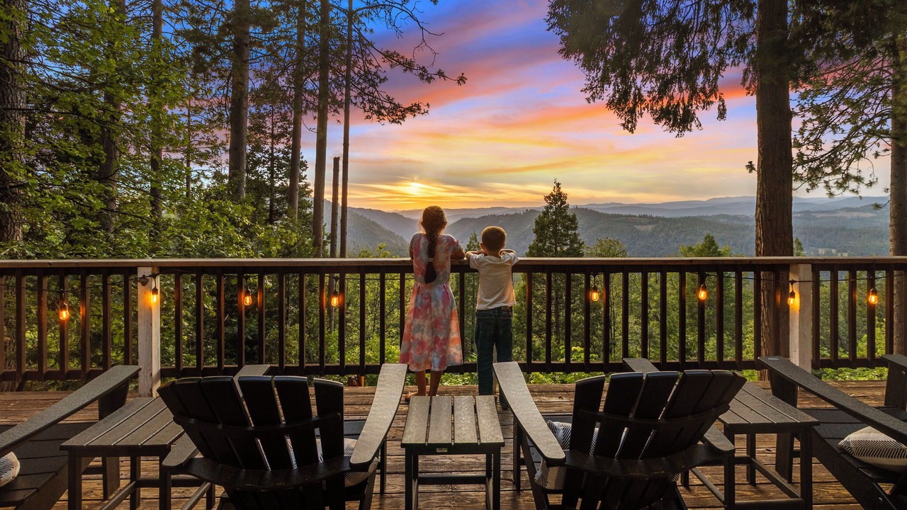Photo of Patio Balcony in Mi-Wuk Village
