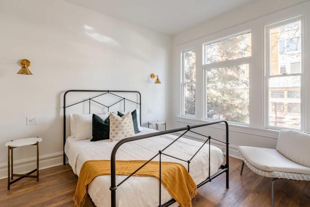 Photo of Bedroom in Uptown