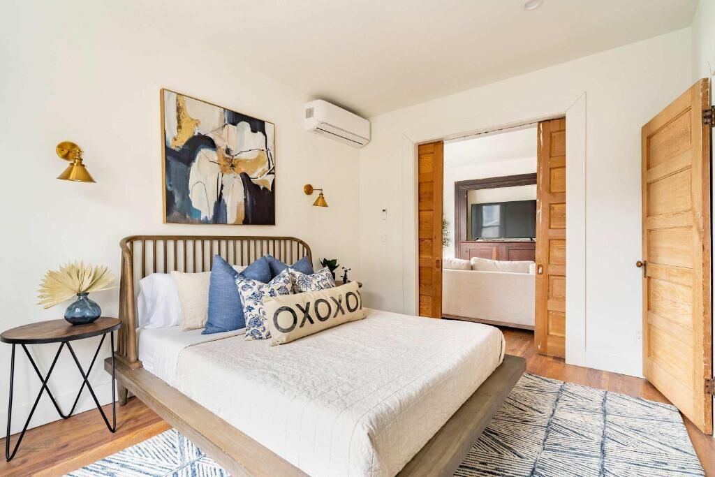 Photo of Bedroom in Uptown