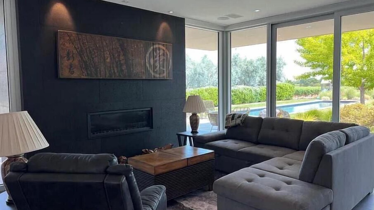Photo of Livingroom in St. Helena