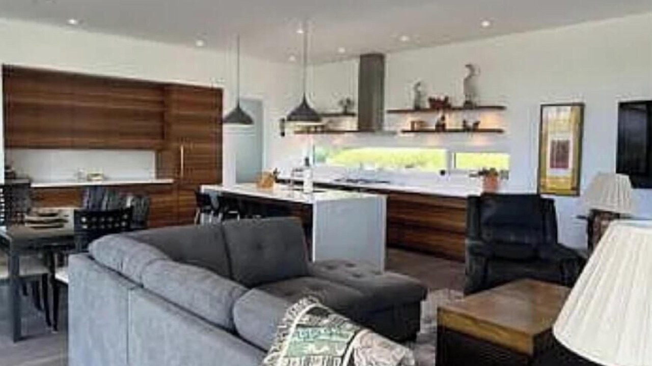 Photo of Livingroom in St. Helena