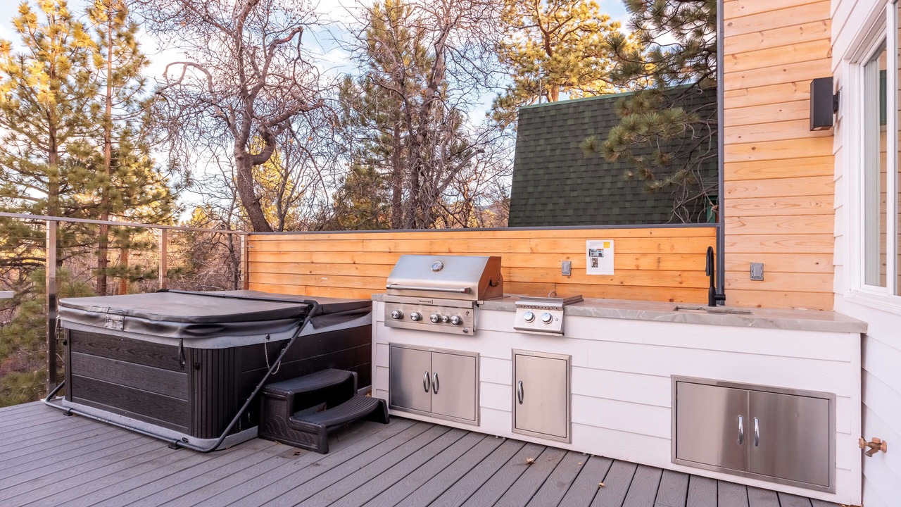 Photo of Patio Balcony in Upper Moonridge