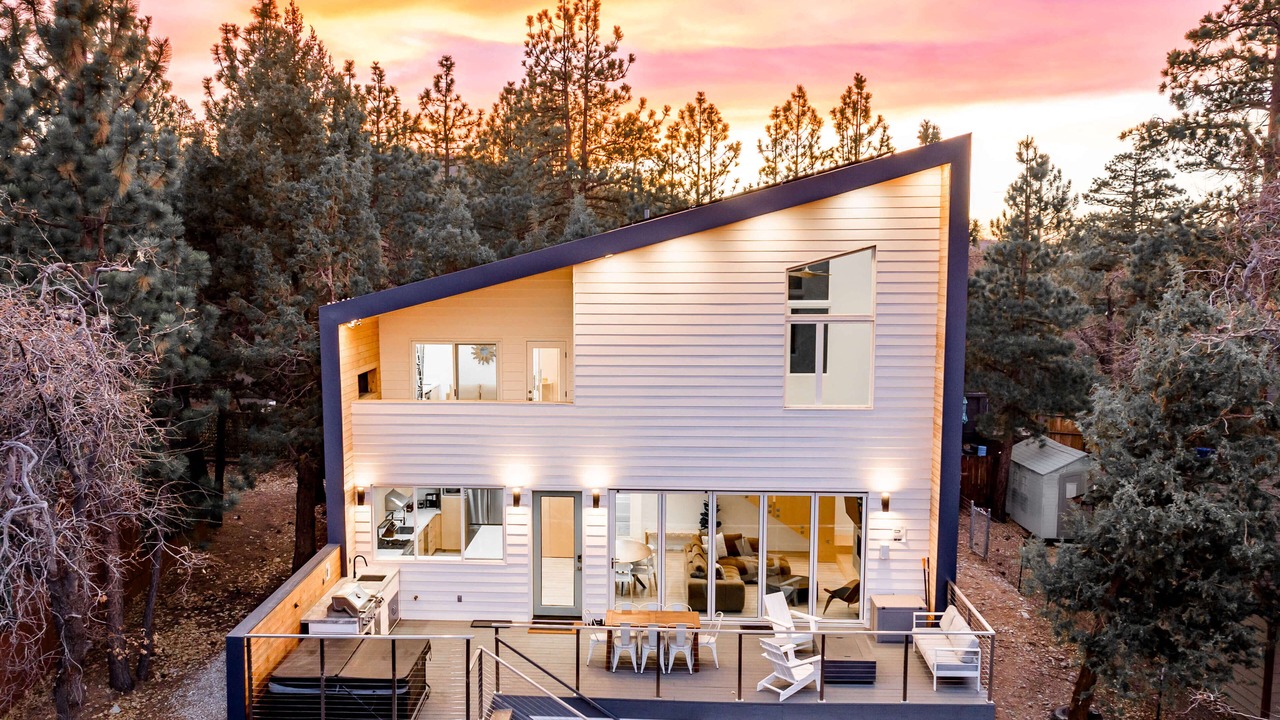 Photo of Outdoor in Upper Moonridge