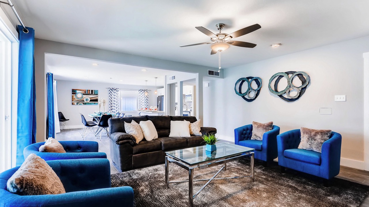 Photo of Livingroom in Scottsdale Estates Nine
