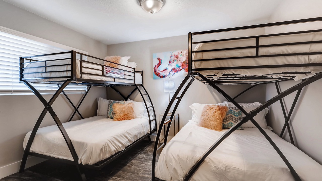 Photo of Bedroom in Scottsdale Estates Nine