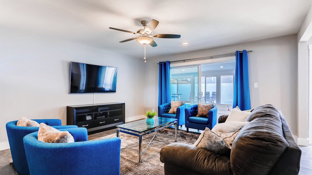 Photo of Livingroom in Scottsdale Estates Nine