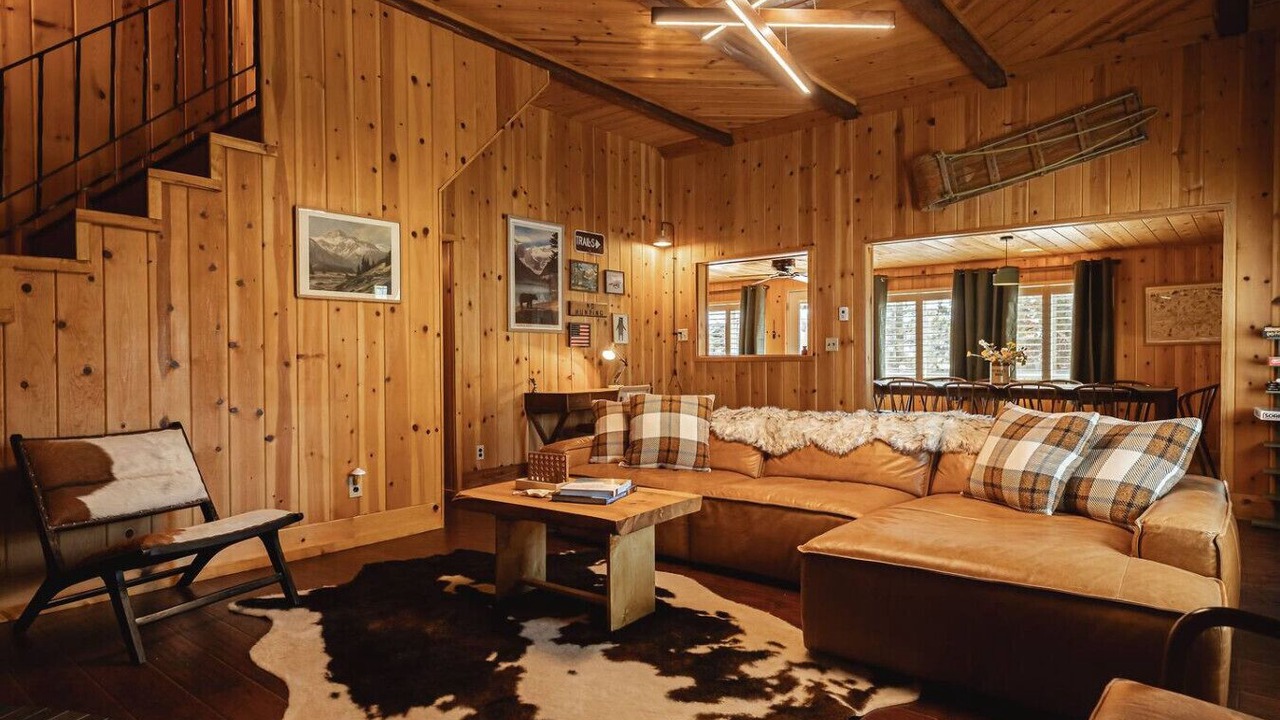 Photo of Livingroom in Fawnskin