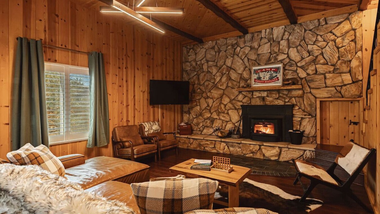 Photo of Livingroom in Fawnskin