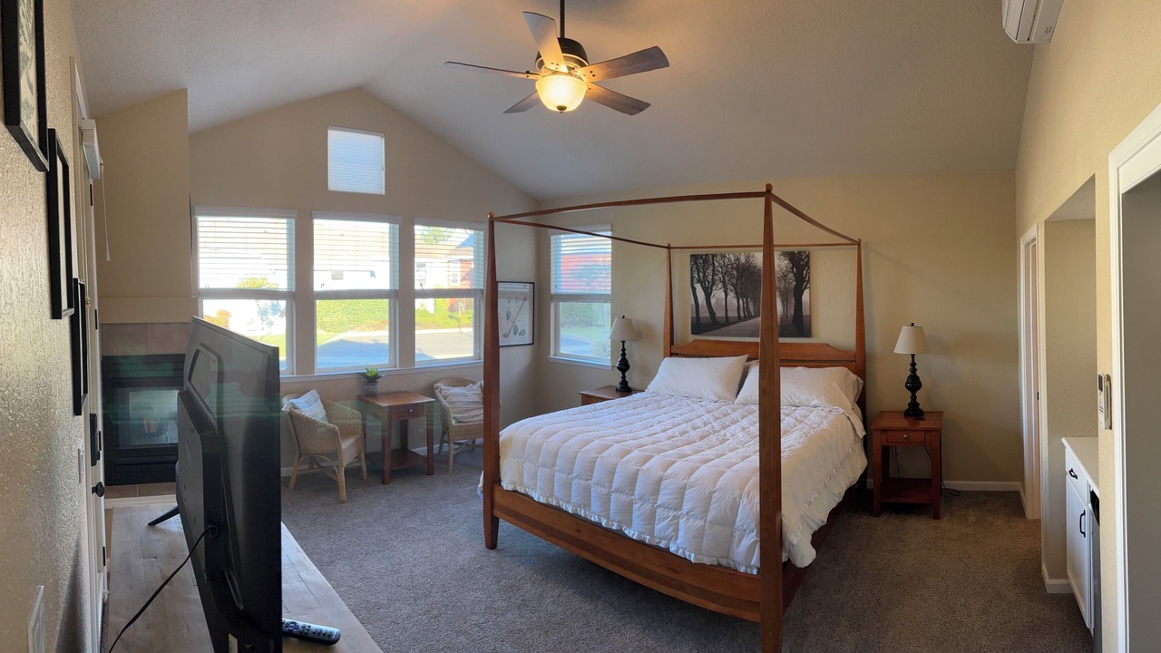 Photo of Bedroom in Angels Camp