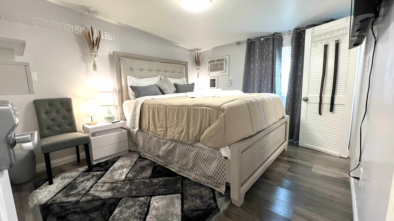 Photo of Bedroom in El Monte