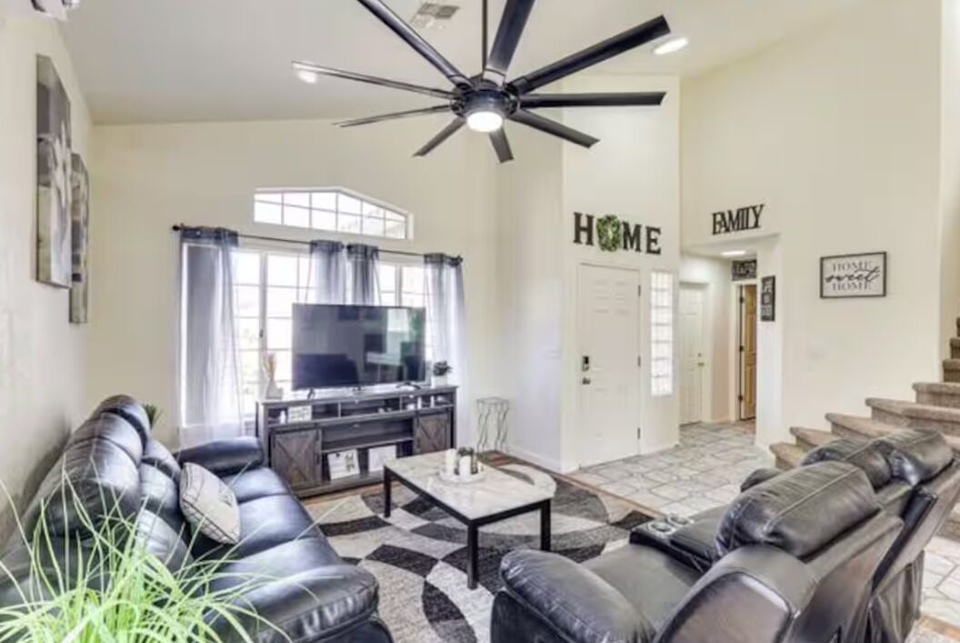 Photo of Livingroom in Bullhead City