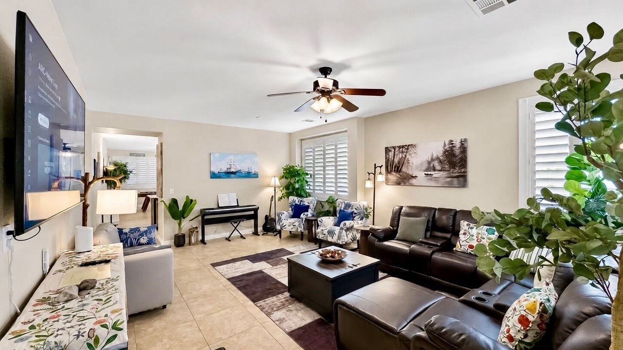 Photo of Livingroom in Spring Valley