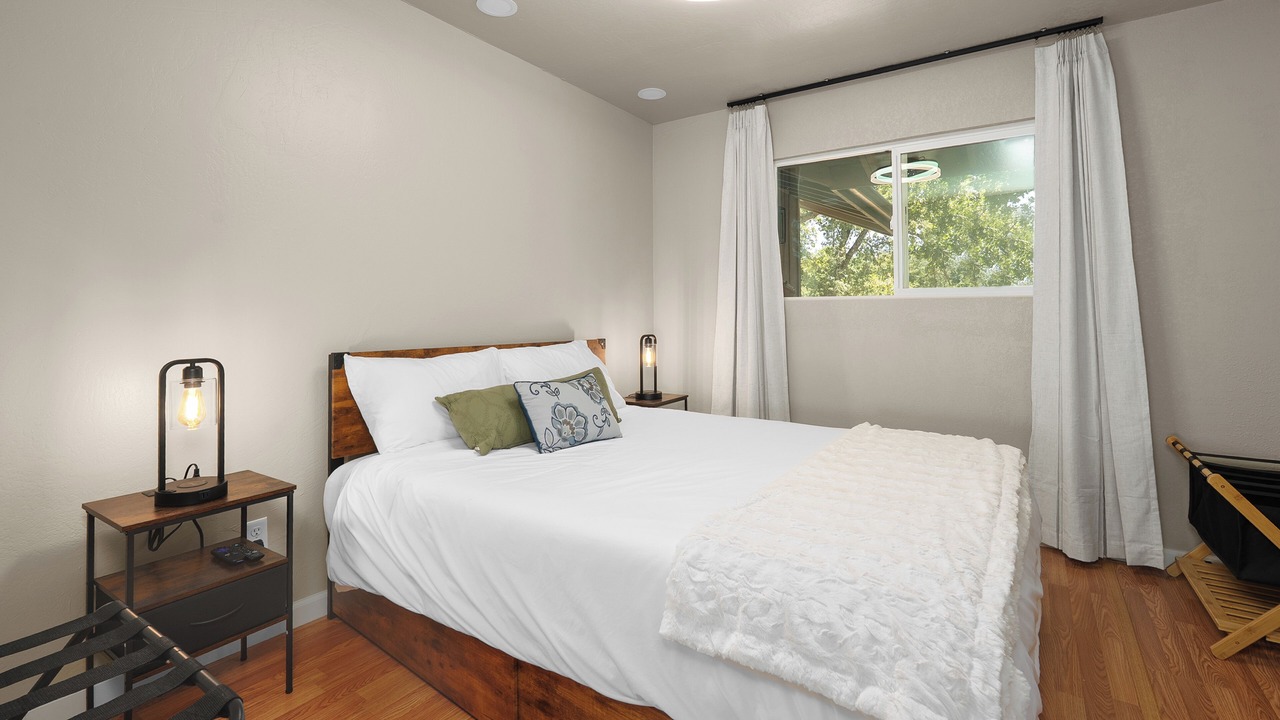 Photo of Bedroom in Coarsegold