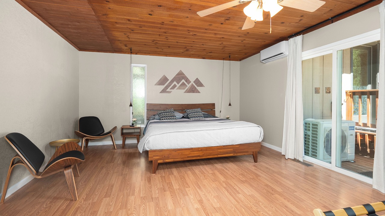 Photo of Bedroom in Coarsegold