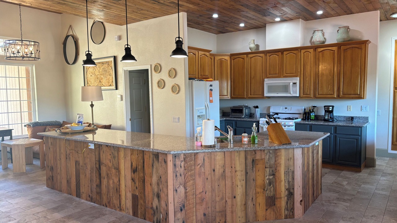 Photo of Kitchen in Clearlake