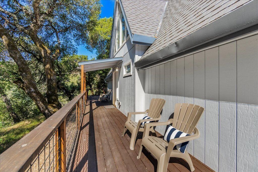 Photo of Patio Balcony in Cloverdale