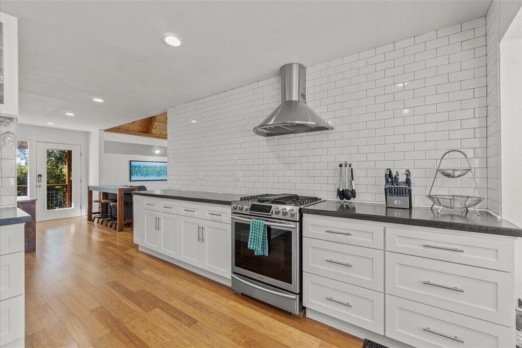 Photo of Kitchen in Cloverdale