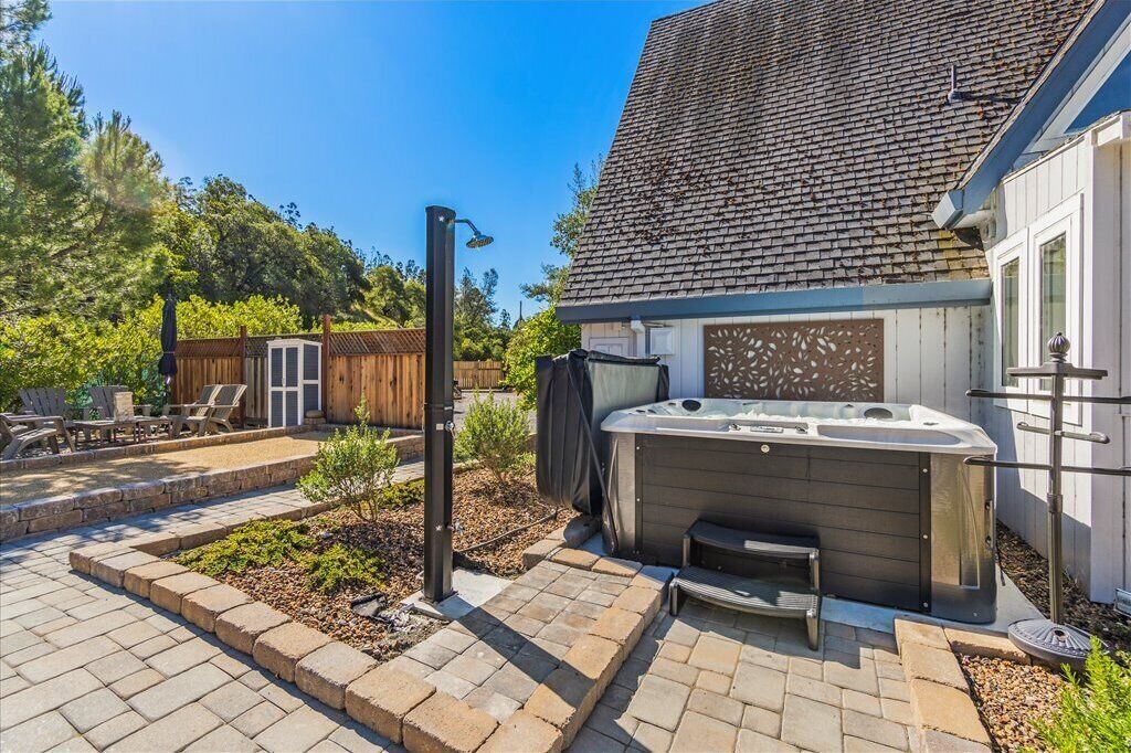 Photo of Patio Balcony in Cloverdale