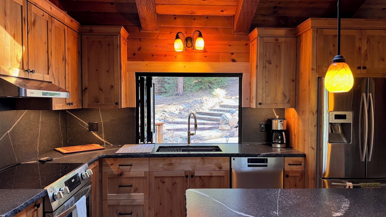 Photo of Kitchen in Lake Almanor Country Club