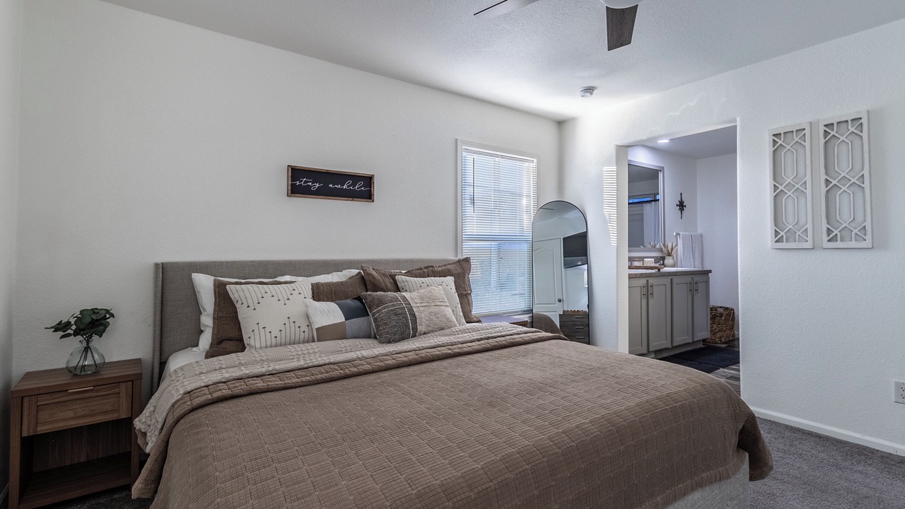 Photo of Bedroom in Desert Hills