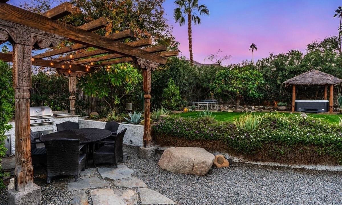 Photo of Outdoor in Magnesia Falls Cove
