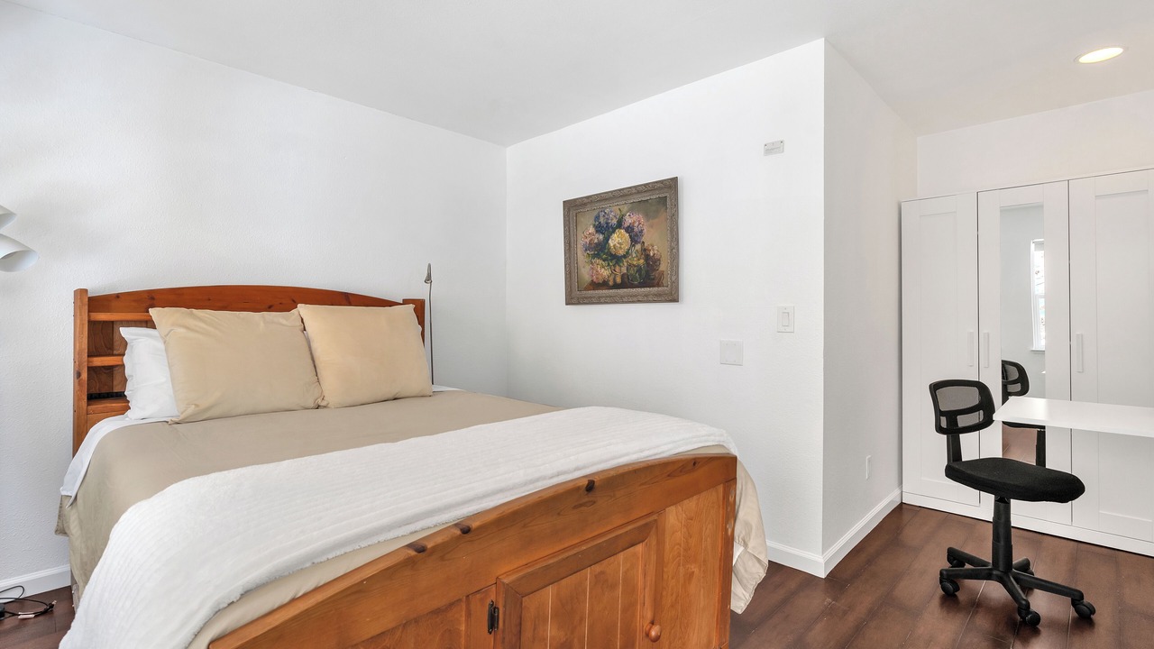 Photo of Bedroom in May Valley