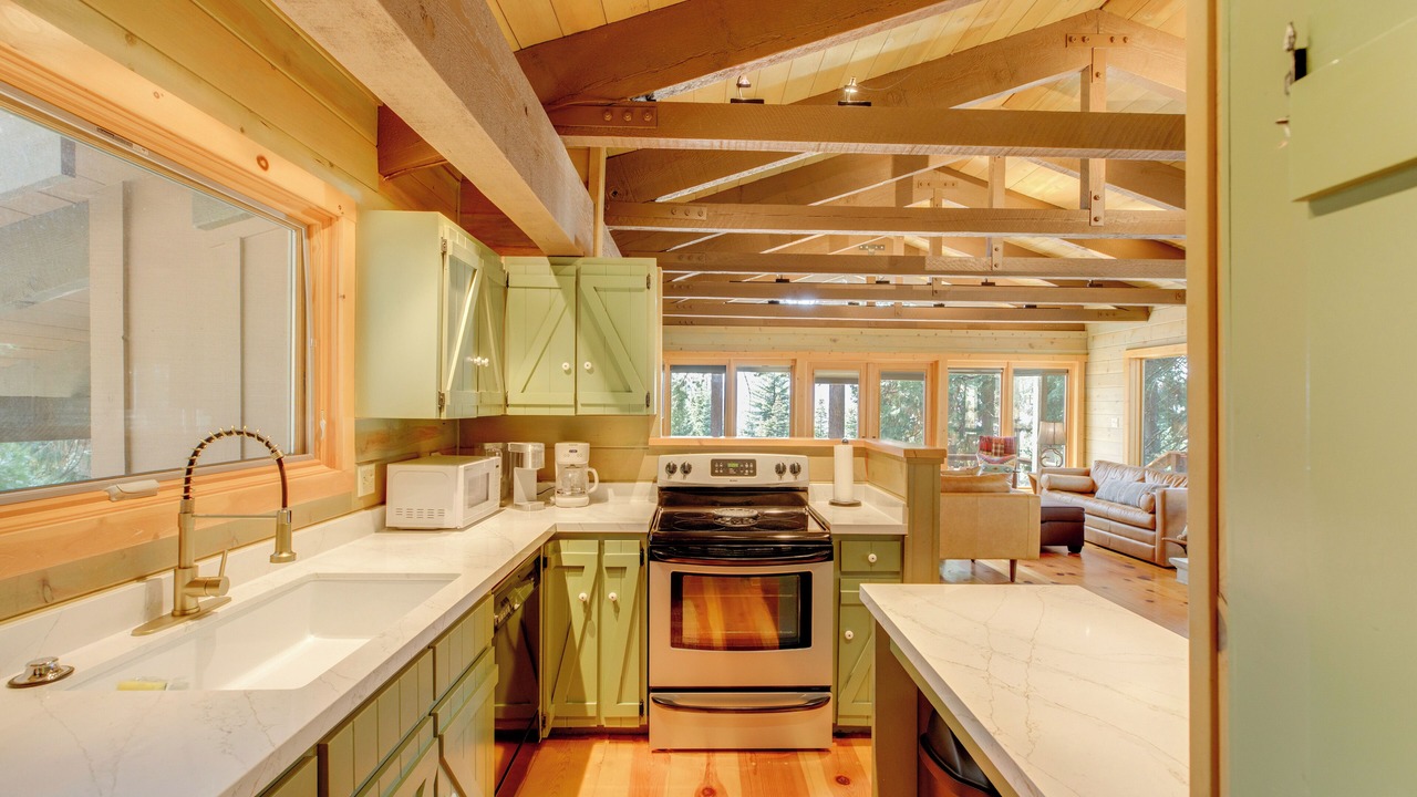 Photo of Kitchen in Lake Almanor Country Club
