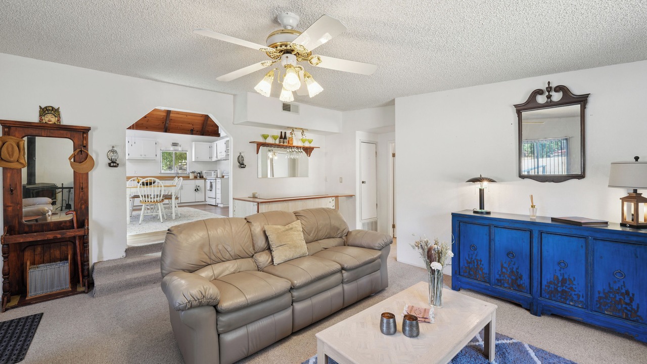 Photo of Livingroom in Paso Robles