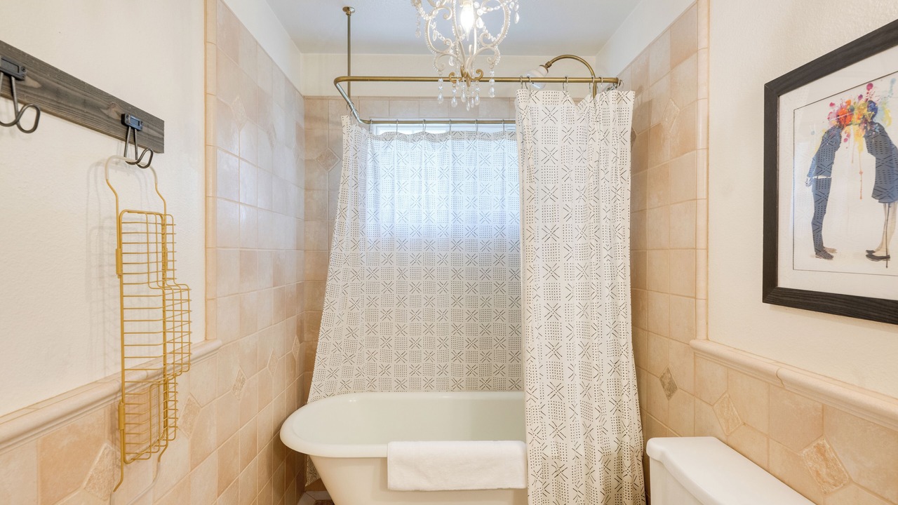 Photo of Bathroom in Freestone