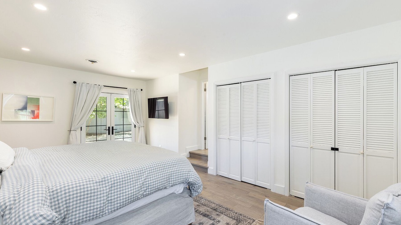 Photo of Bedroom in St. Helena