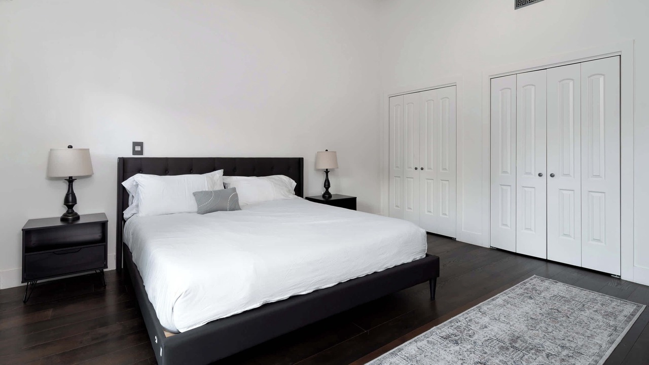 Photo of Bedroom in Saratoga
