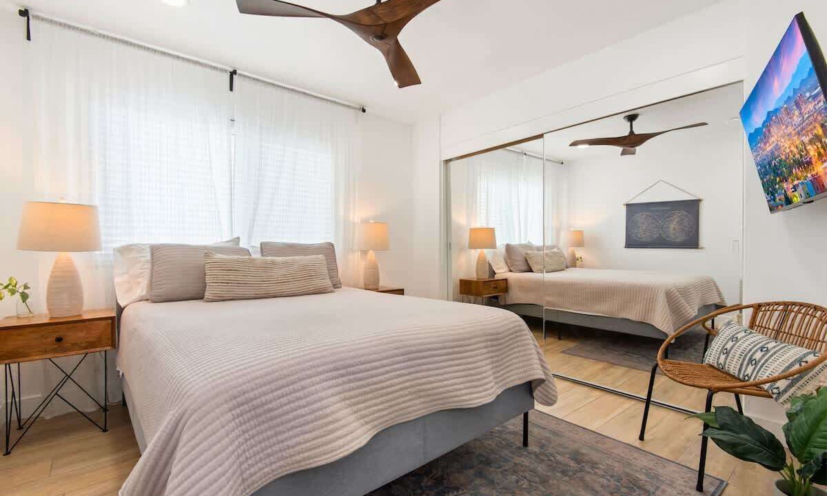 Photo of Bedroom in Sunset