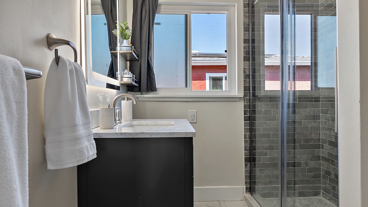 Photo of Bathroom in Valencia Park