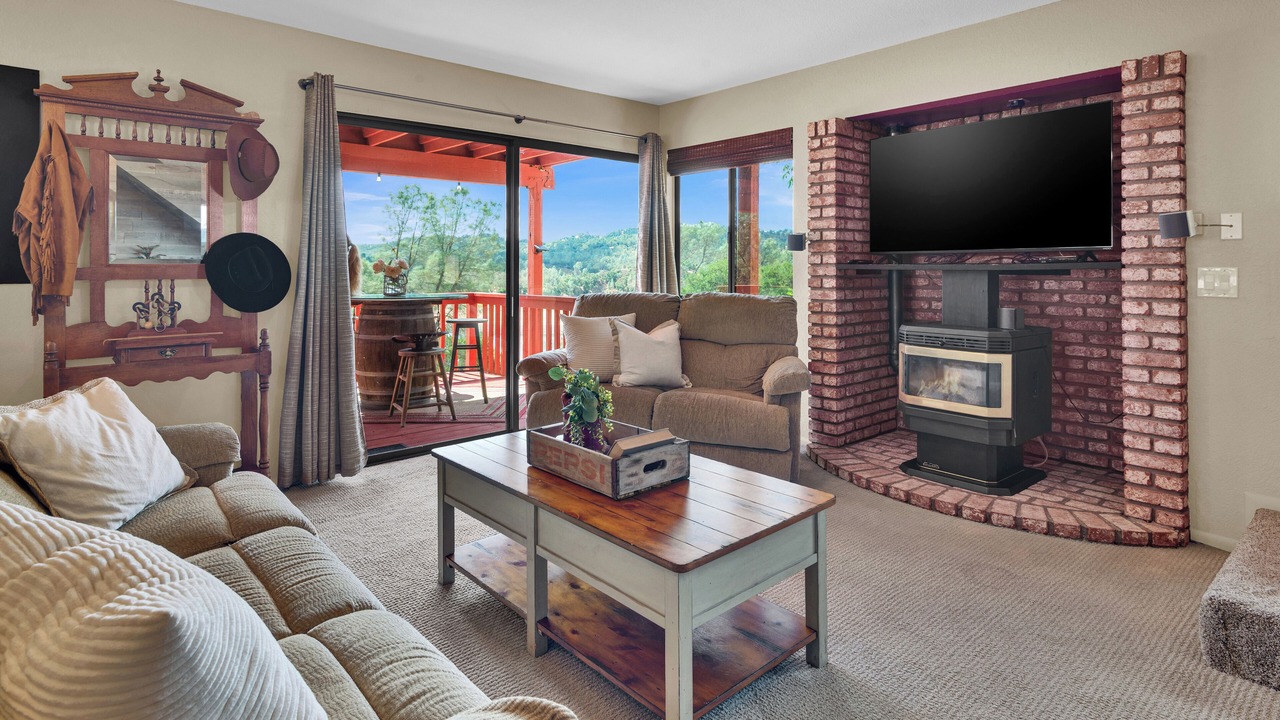 Photo of Livingroom in Oak Shores