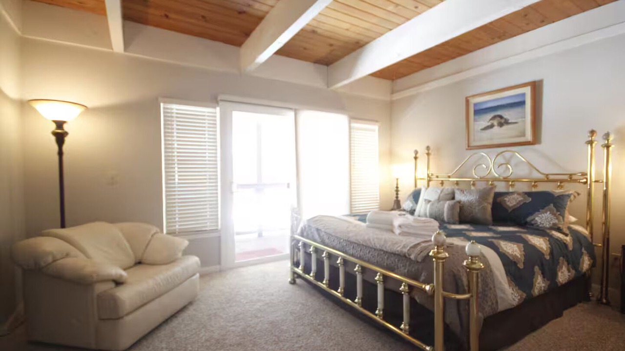 Photo of Bedroom in Tahoe Keys